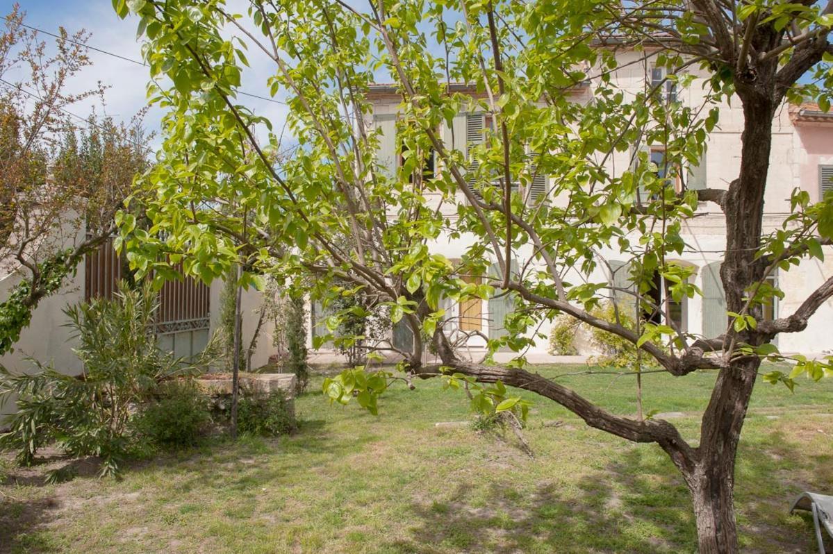 Les Chambres D'Agmara Арл Екстериор снимка