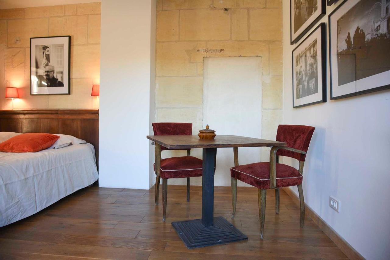 Les Chambres D'Agmara Арл Екстериор снимка